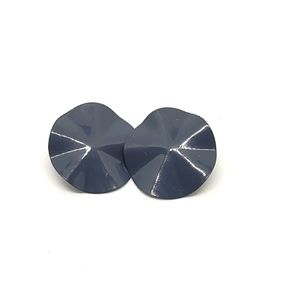 Vintage Slate Gray Post Earrings In Wavy Geometric Pattern